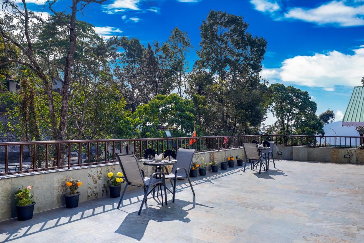Mount Himalayan Hotel 강토크 외부 사진